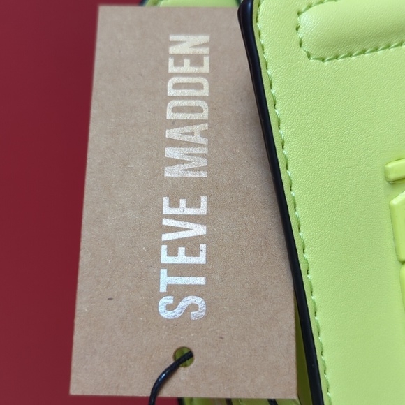 ❌SOLD❌TikTok Viral 🎥 Steve Madden Bevelyn Bag, "Lemon" - Picture 9 of 12